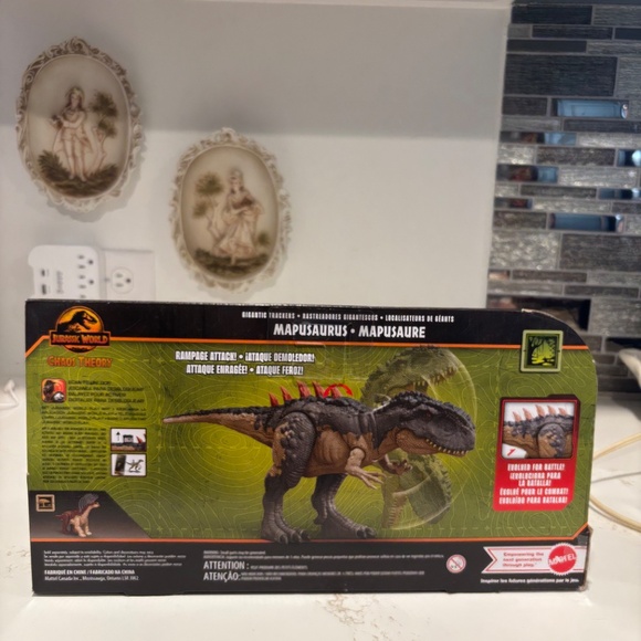 Jurassic World Chaos Theory MAPUSAURUS Epic Evolution Gigantic Trackers In Hand - Picture 5 of 6